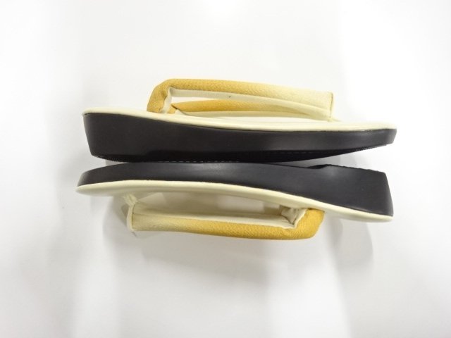  未使用品　草履(23.5センチ)